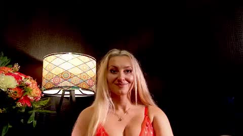 leticiareys online show from October 20, 2025, 6:30 pm