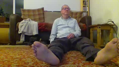 Snapshot of letmestrip chatting on December 20, 2024, 11:37 pm paul online show from December 20, 2024, 11:37 pm