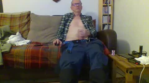 Snapshot of letmestrip chatting on January 19, 2025, 12:28 am paul online show from January 19, 2025, 12:28 am