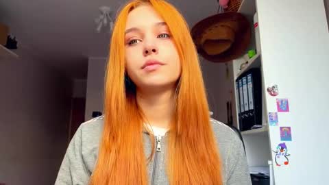 Snapshot of lettygherardini chatting on February 20, 2026, 9:43 am Lola online show from February 20, 2026, 9:43 am