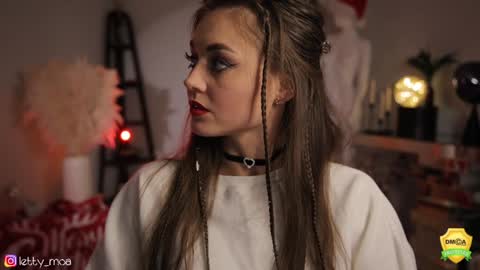 Letty Moa         - IG direct letty moa online show from December 21, 2024, 12:31 am