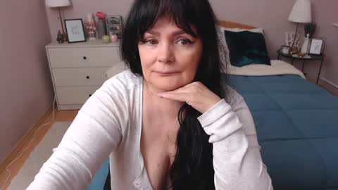 Mary online show from March 1, 2025, 1:18 pm