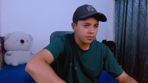      0600AM-1200PM - online show from December 2, 2025, 3:23 am