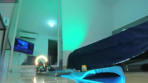 Snapshot of levisconny chatting on February 7, 2026, 12:47 am I am Salom online show from February 7, 2026, 12:47 am