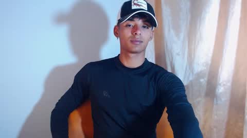 Snapshot of lewis_ly chatting on February 5, 2026, 4:44 pm i am lewis ly EDUARDO MEMDOZA15 online show from February 5, 2026, 4:44 pm