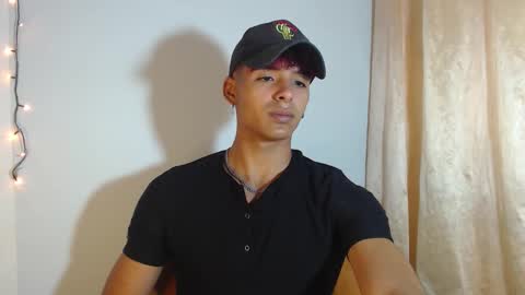 Snapshot of lewis_ly chatting on February 16, 2026, 3:30 pm i am lewis ly EDUARDO MEMDOZA15 online show from February 16, 2026, 3:30 pm