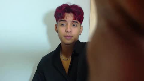 Snapshot of lewis_ly chatting on February 18, 2026, 12:01 pm i am lewis ly EDUARDO MEMDOZA15 online show from February 18, 2026, 12:01 pm