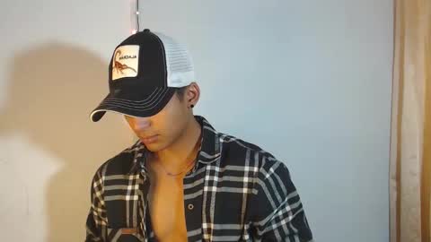 Snapshot of lewis_ly chatting on March 2, 2026, 2:13 pm i am lewis ly EDUARDO MEMDOZA15 online show from March 2, 2026, 2:13 pm