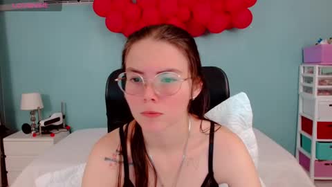 Lexas Room online show from September 11, 2025, 3:50 am