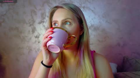 LEXXY online show from February 23, 2026, 6:00 am