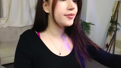 Vicki online show from February 28, 2025, 2:20 pm