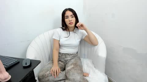 LexiCutee online show from June 2, 2026, 1:46 pm