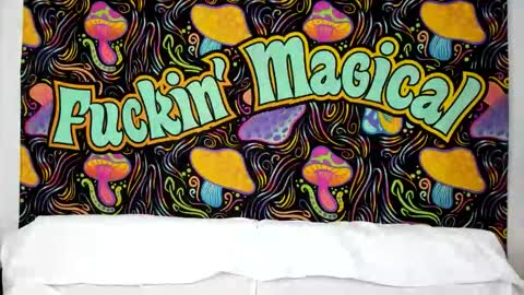 Lexie Mack online show from October 27, 2025, 4:22 pm