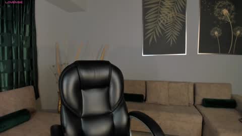 Lexie  online show from January 4, 2025, 12:16 pm