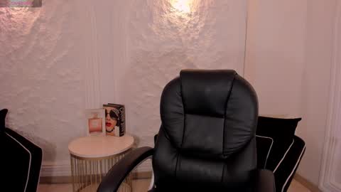 Lexie  online show from March 21, 2026, 11:48 am