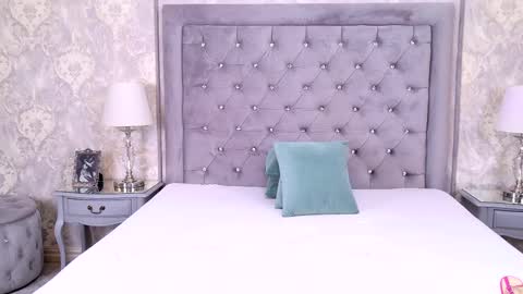 Lexi Riley online show from October 1, 2025, 5:46 am