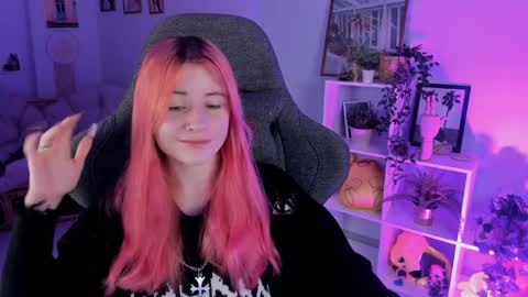 Snapshot of lexiwenford chatting on December 29, 2024, 8:44 am Lexi Wenford NO NUDE GODDESS online show from December 29, 2024, 8:44 am