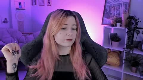Snapshot of lexiwenford chatting on January 22, 2025, 5:48 am Lexi Wenford NO NUDE GODDESS online show from January 22, 2025, 5:48 am