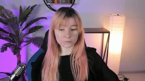 Snapshot of lexiwenford chatting on February 24, 2025, 2:51 am Lexi Wenford NO NUDE GODDESS online show from February 24, 2025, 2:51 am