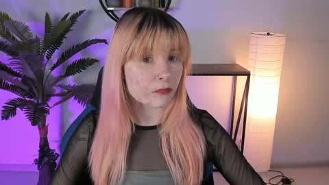 Snapshot of lexiwenford chatting on February 24, 2025, 9:00 am Lexi Wenford NO NUDE GODDESS online show from February 24, 2025, 9:00 am