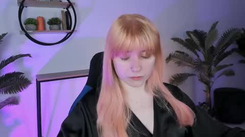 Snapshot of lexiwenford chatting on March 3, 2025, 8:49 am Lexi Wenford NO NUDE GODDESS online show from March 3, 2025, 8:49 am