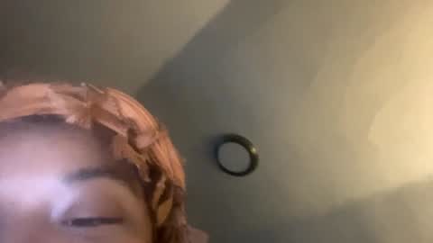 lexxiibo online show from February 3, 2025, 6:24 am