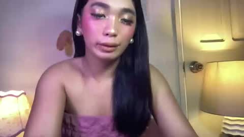 Snapshot of lexxy_lure chatting on December 7, 2024, 1:47 am lexxy online show from December 7, 2024, 1:47 am