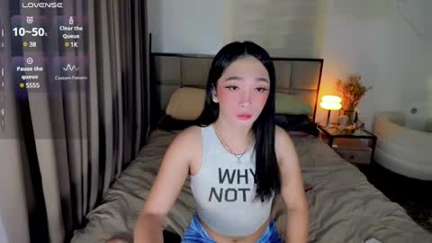 Snapshot of lexxy_lure chatting on January 4, 2025, 10:27 am lexxy online show from January 4, 2025, 10:27 am