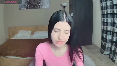 lexyswett online show from March 5, 2025, 7:27 pm