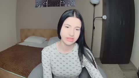 lexyswett online show from March 9, 2025, 4:44 pm