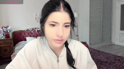 lexyswett online show from December 23, 2025, 9:07 am