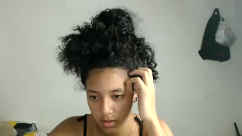 lolita online show from February 26, 2025, 11:15 pm