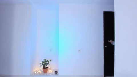 Leya online show from March 21, 2026, 2:27 am