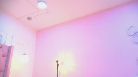 Leyla online show from February 20, 2026, 11:22 am