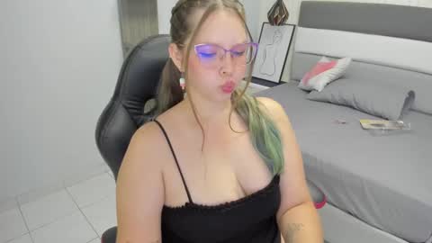   online show from March 4, 2025, 3:59 pm