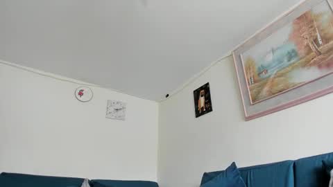 Leyna online show from September 30, 2025, 2:11 pm