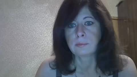 lia_ang online show from November 14, 2025, 5:33 pm