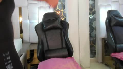 lia_mariana online show from March 29, 2026, 10:10 pm