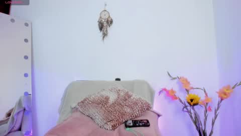 Lia online show from February 25, 2025, 12:14 am