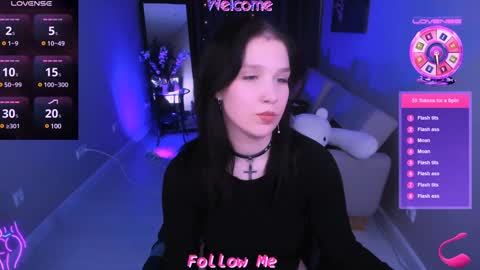 Lia online show from December 15, 2024, 10:07 am