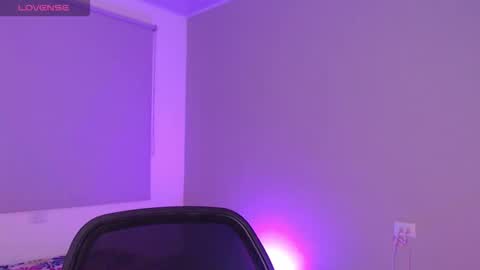   lia  online show from November 1, 2025, 2:46 am