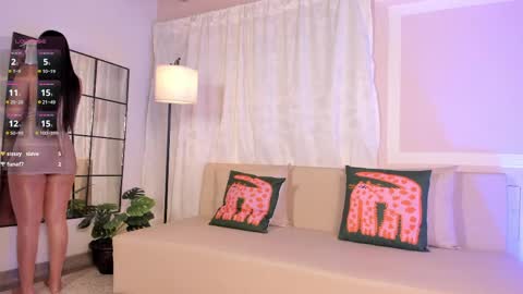 Lia online show from April 13, 2026, 12:32 pm