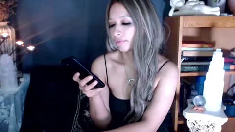 Lia Divina online show from January 7, 2025, 5:54 am