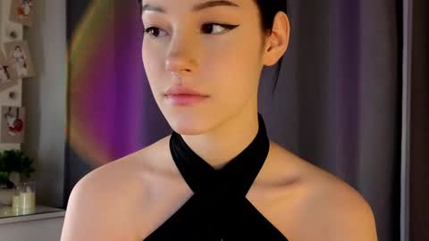 Lia  online show from December 6, 2024, 8:26 am