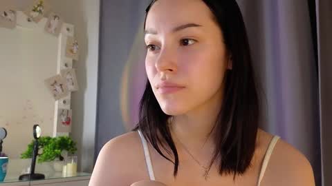 Lia  online show from December 7, 2024, 12:45 pm