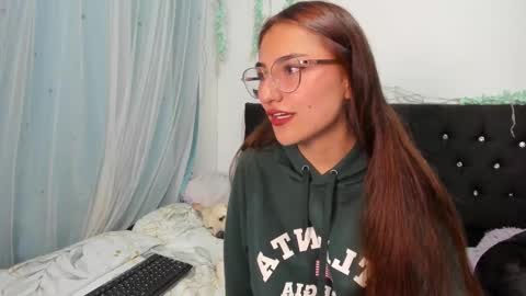 Snapshot of liah_star chatting on March 17, 2026, 11:30 pm Liah online show from March 17, 2026, 11:30 pm