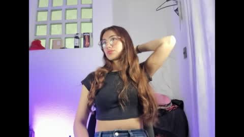 Snapshot of liah_star chatting on March 25, 2026, 4:35 pm Liah online show from March 25, 2026, 4:35 pm