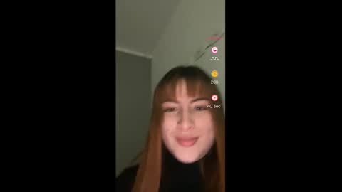 Snapshot of liahferrerr chatting on October 27, 2025, 11:20 pm Liah Ferrer online show from October 27, 2025, 11:20 pm