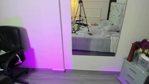 Liah Fontaine online show from December 2, 2025, 11:48 am