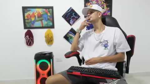 Andres online show from November 7, 2025, 10:32 pm